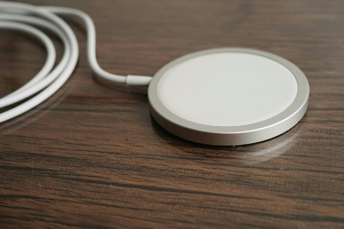 Tecnologia protagonista del 2025: 8 gadget imperdibili che rivoluzionano la vita quotidiana